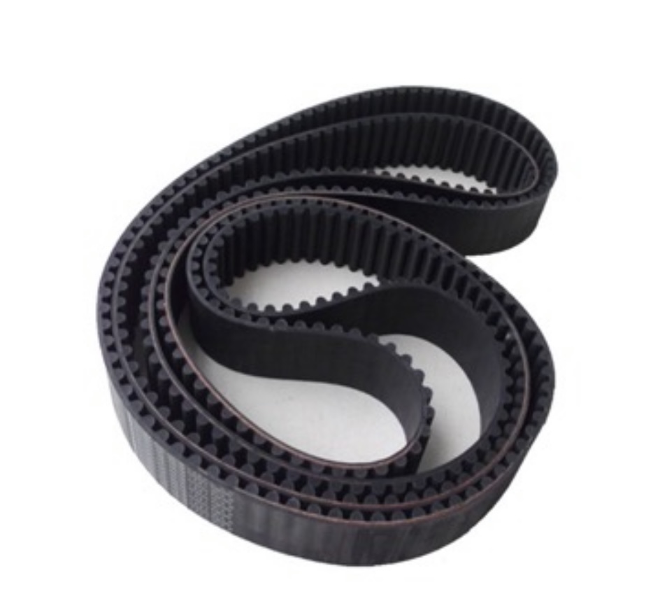 Industrial rubber conveyor belts in operation
